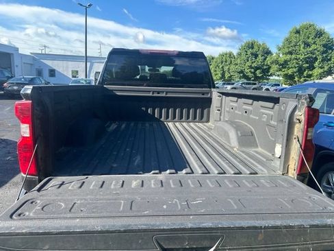 Used 2022 Chevrolet Silverado 2500 Custom AWD/4WD image 7