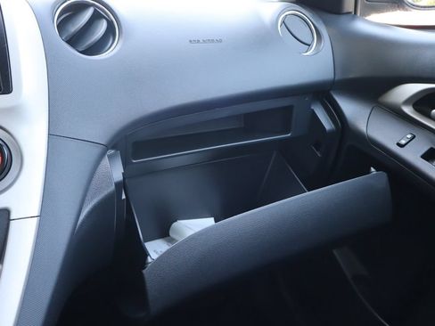 Used 2009 Toyota Matrix FWD image 34