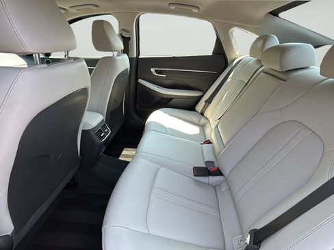 Certified 2023 Hyundai Sonata Limited FWD image 16