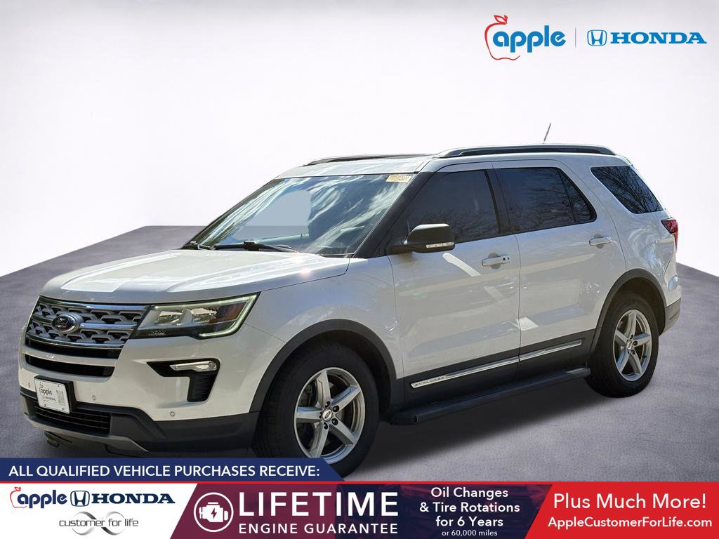 Used 2019 Ford Explorer XLT w/ Equipment Group 202A FWD image 3