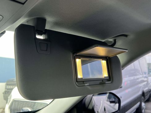 Used 2022 Ford Explorer XLT w/ Equipment Group 202A image 33