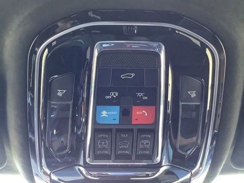 Certified 2025 Jeep Grand Cherokee L Summit AWD/4WD image 31