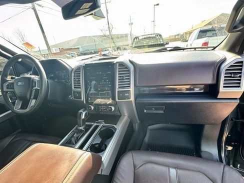 Used 2015 Ford F150 Platinum w/ Equipment Group 701A Luxury image 13