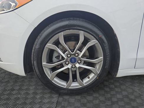 Used 2020 Ford Fusion SEL image 33