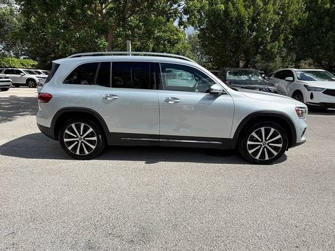Used 2020 Mercedes-Benz GLB 250 4MATIC image 9