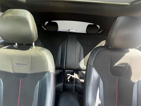 Used 2019 Hyundai Veloster 2.0 Premium image 13