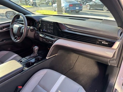 Used 2025 Toyota Camry LE image 23