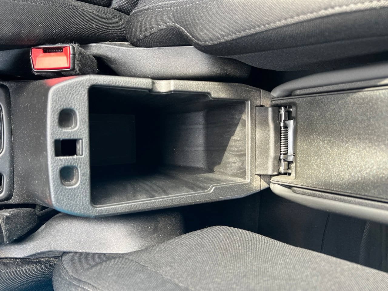 Used 2023 Jeep Renegade Latitude AWD/4WD image 21