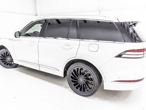 Used 2021 Lincoln Aviator Reserve w/ Equipment Group 208A image 6