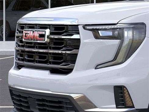 New 2025 GMC Acadia Elevation FWD image 13