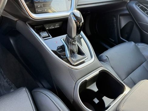 Used 2023 Subaru Outback Limited image 28