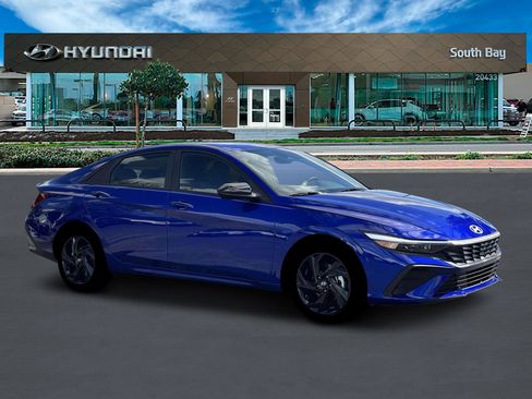 New 2026 Hyundai Elantra Sport image 10