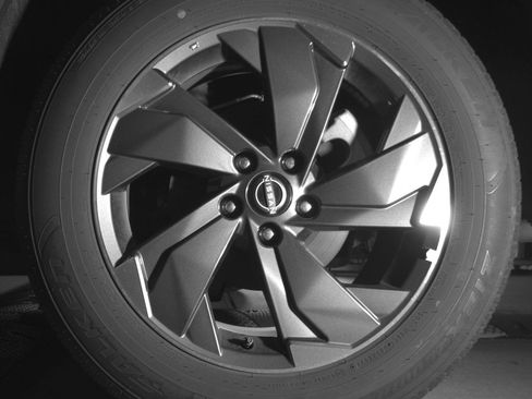 Used 2025 Nissan Rogue SV FWD image 14
