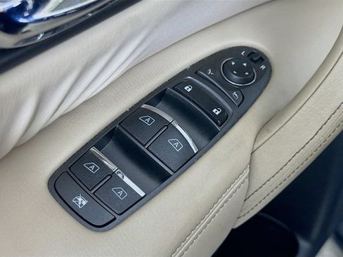 Used 2021 Nissan Armada SL RWD image 21
