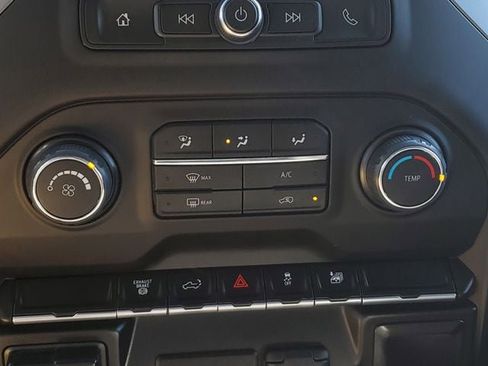 Used 2022 Chevrolet Silverado 2500 Custom w/ Custom Value Package image 32