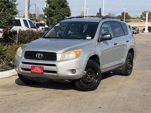 Used 2008 Toyota RAV4 2WD image 2