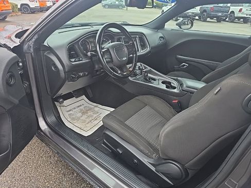 Used 2020 Dodge Challenger SXT w/ Driver Convenience Group image 12