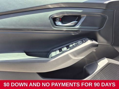 Used 2025 Honda Accord SE image 11