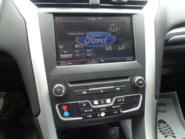 Used 2016 Ford Fusion SE FWD image 34