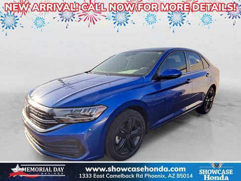 Used 2023 Volkswagen Jetta SE w/ Panoramic Sunroof Package FWD image 1