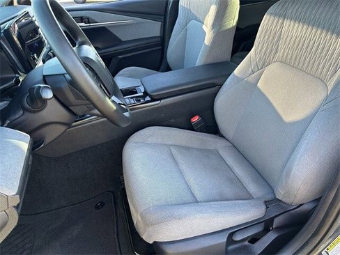 Used 2025 Toyota Camry LE image 21