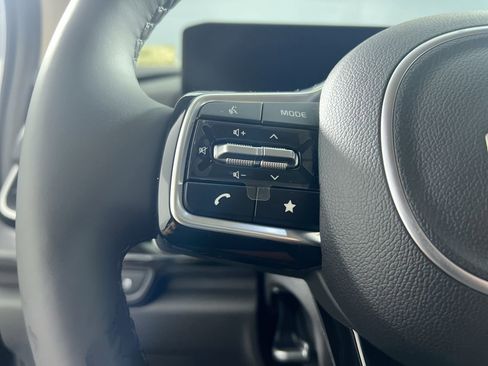 New 2026 Kia Carnival SX Prestige FWD image 17