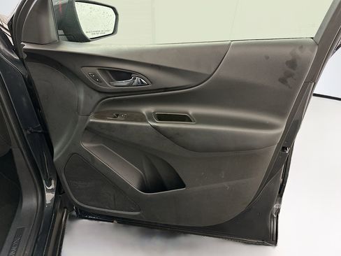 Used 2023 Chevrolet Equinox LT image 33