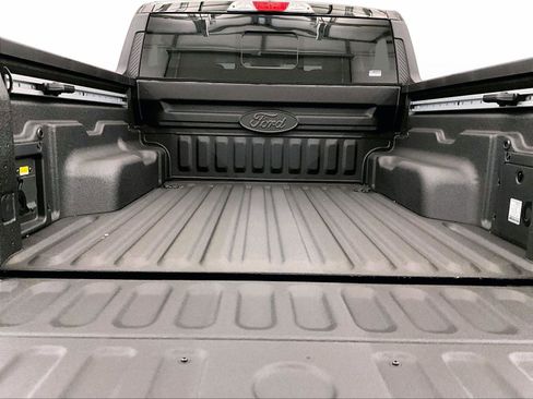 Used 2025 Ford Maverick Lariat w/ Black Appearance Package image 32