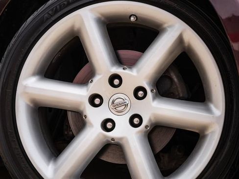 Used 2003 Nissan 350Z Touring RWD image 3