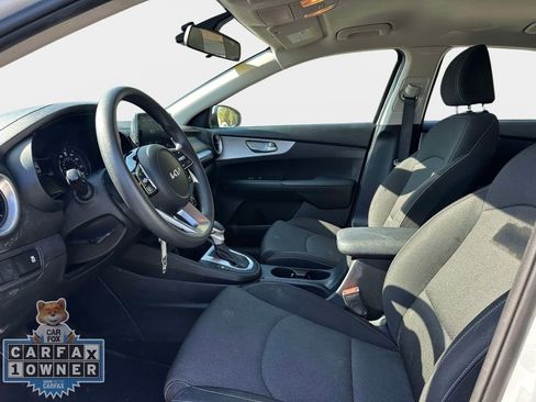 Used 2022 Kia Forte LXS FWD image 16