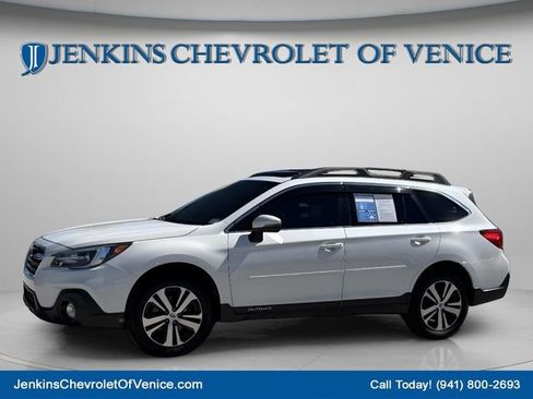 Used 2019 Subaru Outback 3.6R Limited image 11
