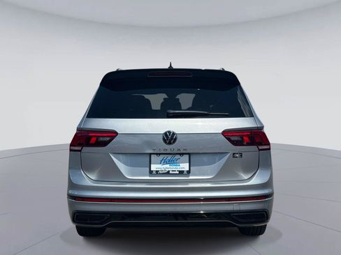 Used 2022 Volkswagen Tiguan SE R-Line FWD image 5