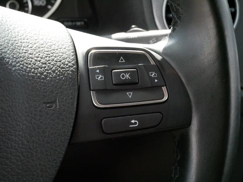 Used 2018 Volkswagen Tiguan Limited AWD/4WD image 24