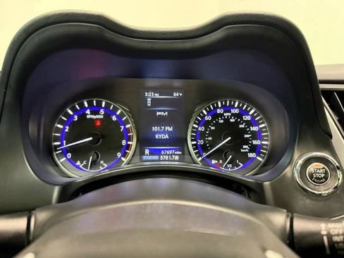 Used 2019 INFINITI Q60 3.0t Luxe image 17