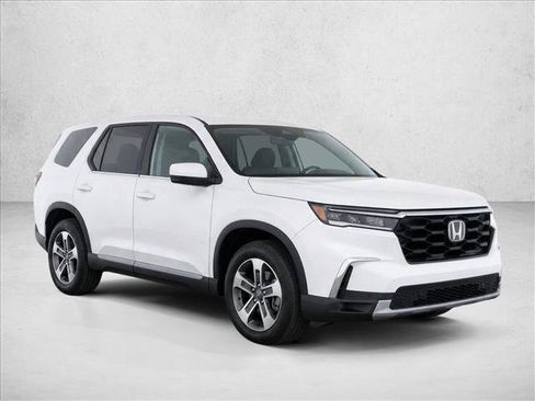 Used 2023 Honda Pilot EX-L image 3