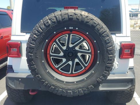 Used 2018 Jeep Wrangler Rubicon image 9