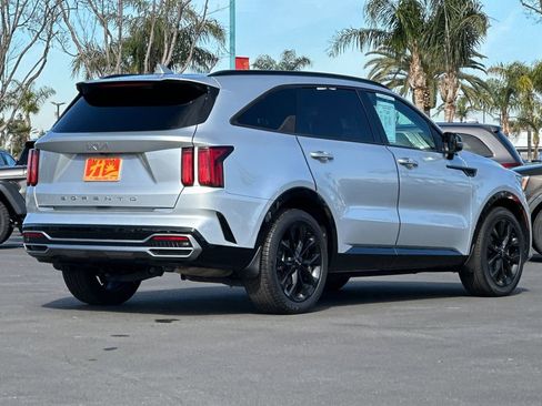 Used 2022 Kia Sorento SX FWD image 3
