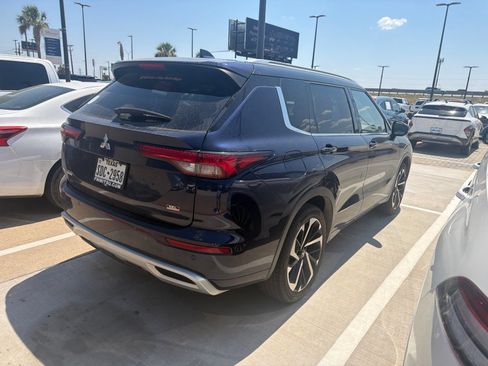 Used 2022 Mitsubishi Outlander SEL FWD image 4
