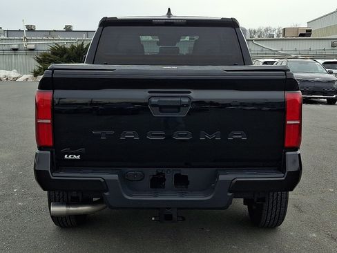 Used 2024 Toyota Tacoma SR5 image 5