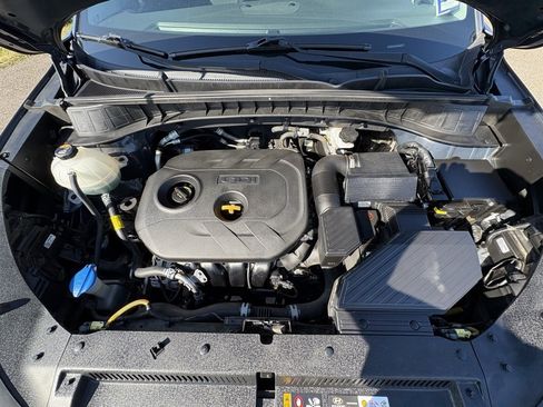 Used 2020 Hyundai Tucson SE image 16
