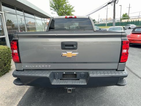 Used 2017 Chevrolet Silverado 1500 W/T w/ WT Convenience Package AWD/4WD image 23