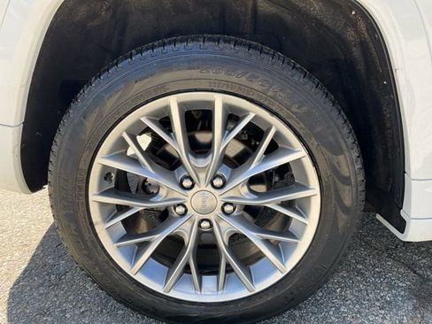 Used 2024 Jeep Grand Cherokee Summit w/ Adv Protech Group IV image 11