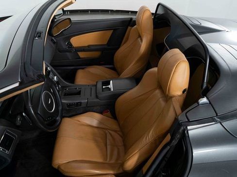 Used 2010 Aston Martin V8 Vantage Roadster image 15