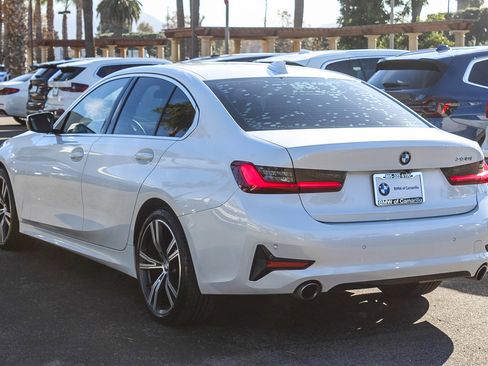 Used 2019 BMW 330i Sedan w/ Premium Package image 4