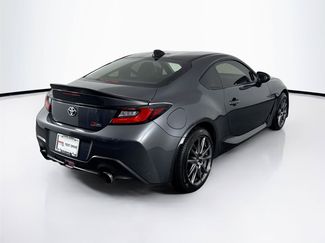 Used 2023 Toyota GR86 Premium RWD video 2