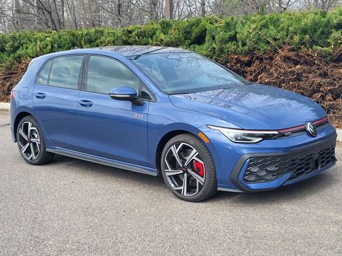 New 2026 Volkswagen GTI SE FWD image 3
