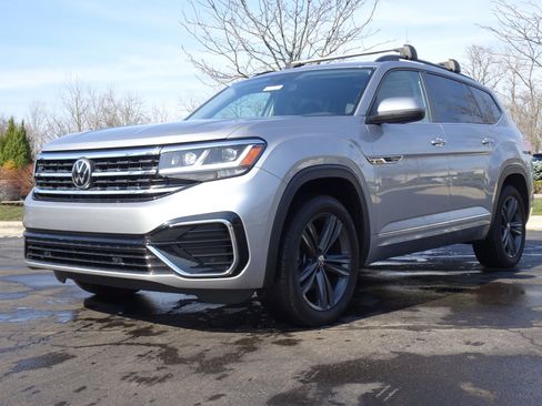 Used 2021 Volkswagen Atlas SE w/ Panoramic Sunroof Package image 5