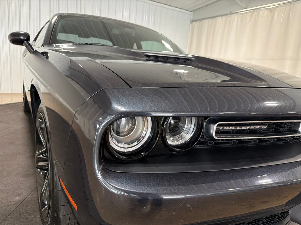 Used 2017 Dodge Challenger R/T RWD image 13