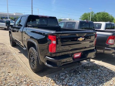 Used 2024 Chevrolet Silverado 2500 High Country w/ High Country Premium Package AWD/4WD image 5