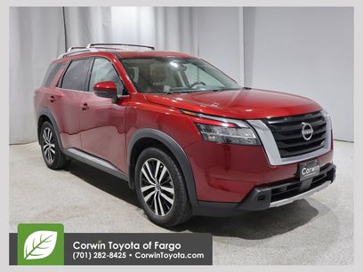 Used 2023 Nissan Pathfinder Platinum w/ Cargo Package